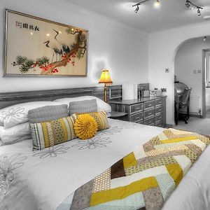 Grove Guest House